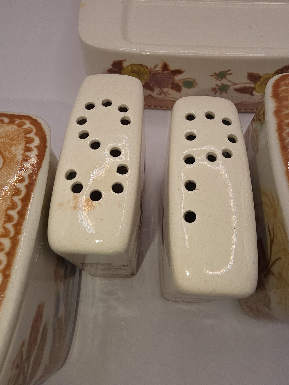 Brown & Richie Vintage Oriental Gardens Ceramic Condiment Set - Missing 1 Piece - Picture 4 of 6